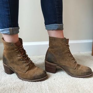 FRYE Sabrina 6G Lace-Up Boots